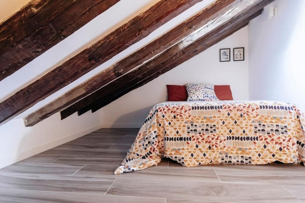 Yoomi Homes Plaza Mayor Madrid Exterior photo